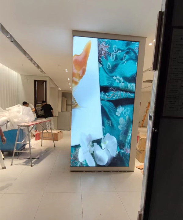 墨脱商场门店转角LED显示屏