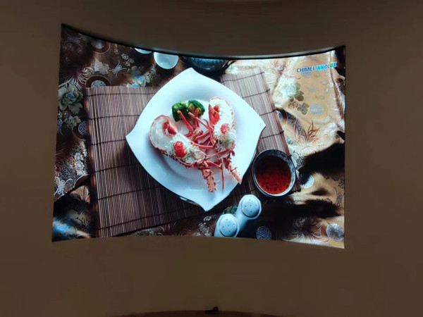 墨脱室内P2.5弧形LED屏
